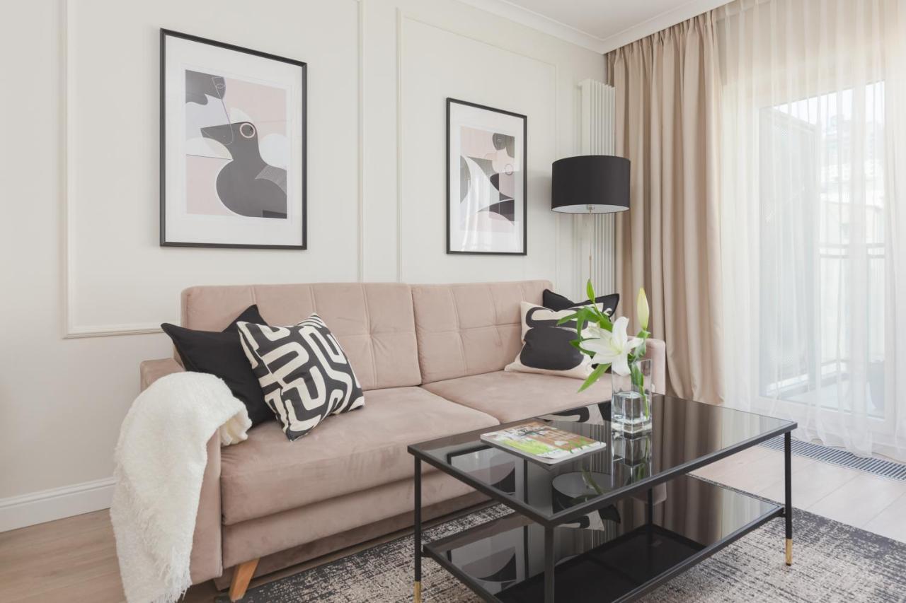 Mennica Residence Central Apartment By Renters Prestige Warschau Buitenkant foto